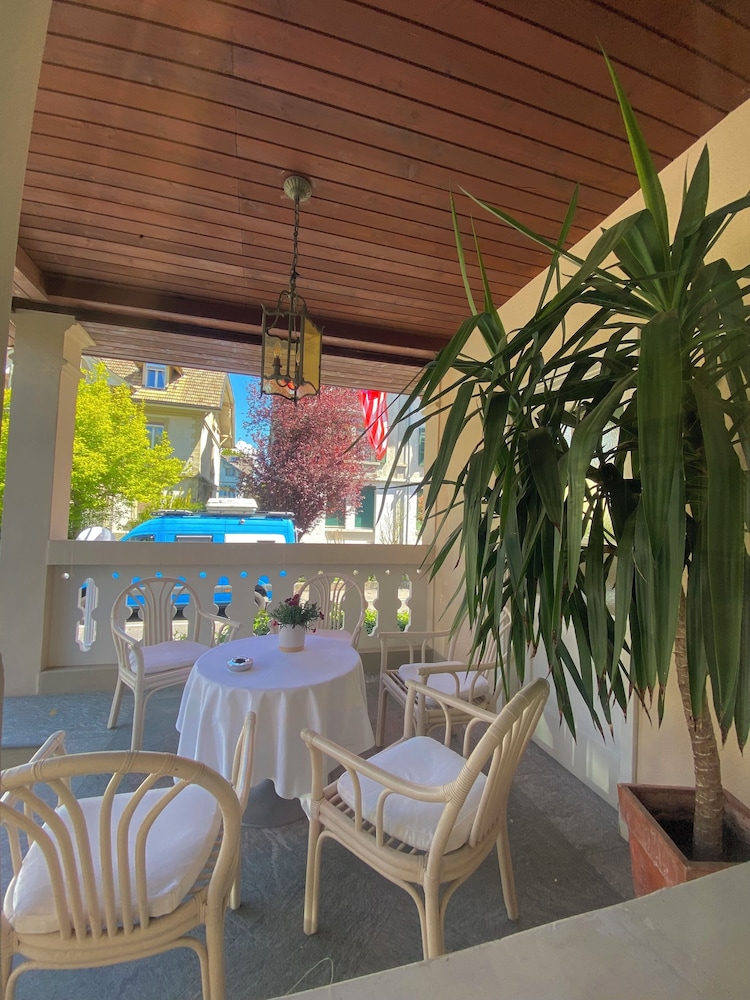 Hotel de La Paix 46/62