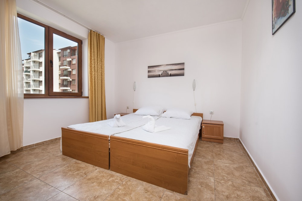 Apollon Apartments 5/41