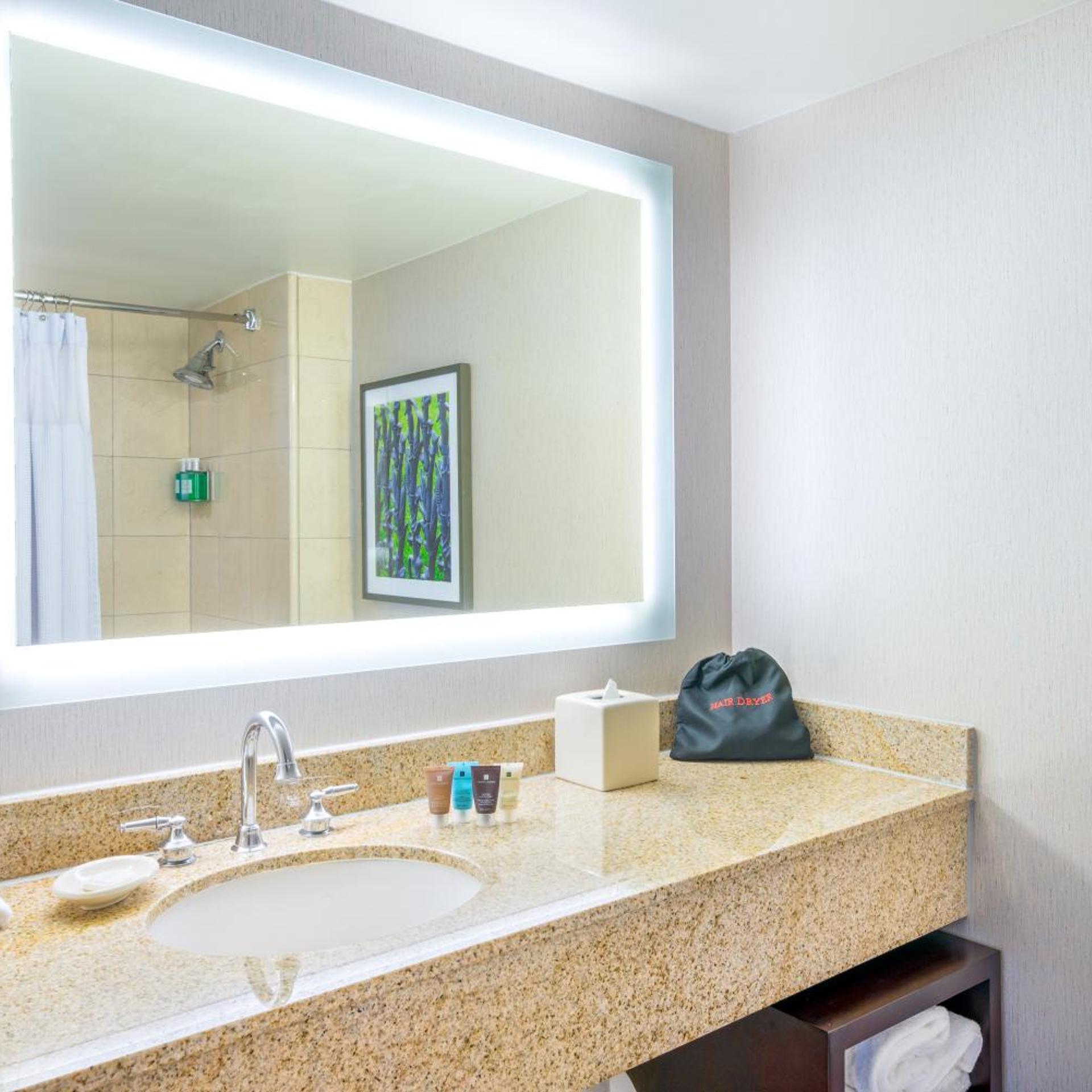 1 Bedroom, Suite, King Bed, Sofa, Alexa Tower