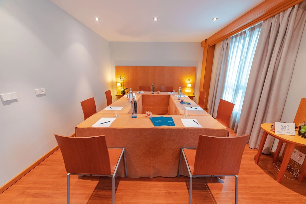 Hotel Monte Rozas 36/50