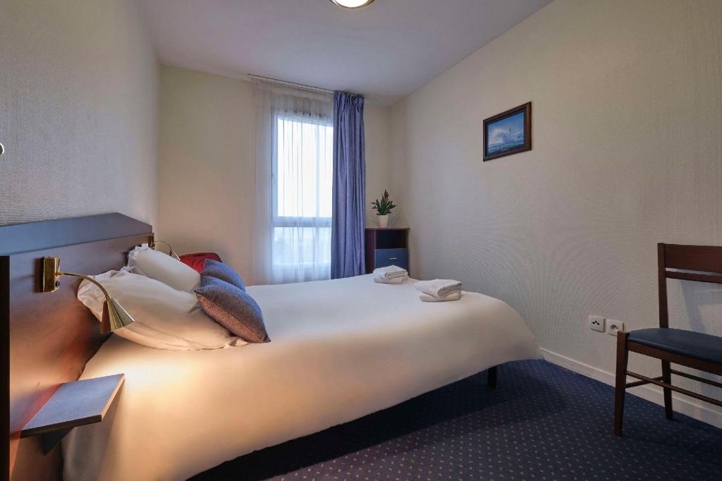 Upgrade, Double and Twin Beds