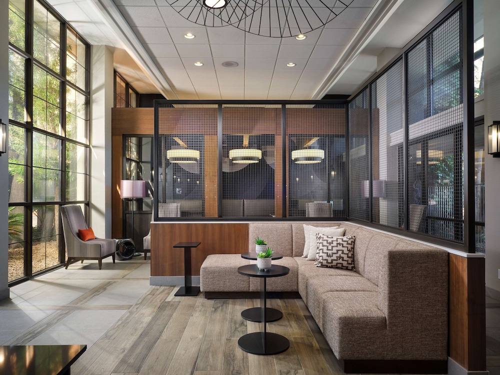 Embassy Suites by Hilton Tucson East 11/48