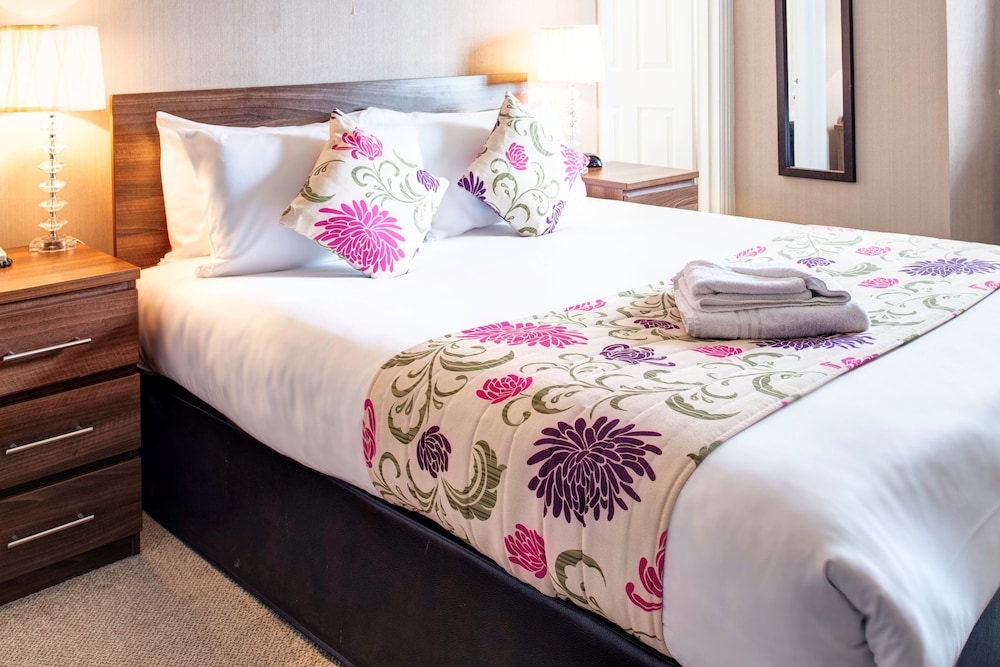 Lord Haldon Country Hotel Sure Hotel Collection by BW 11/43
