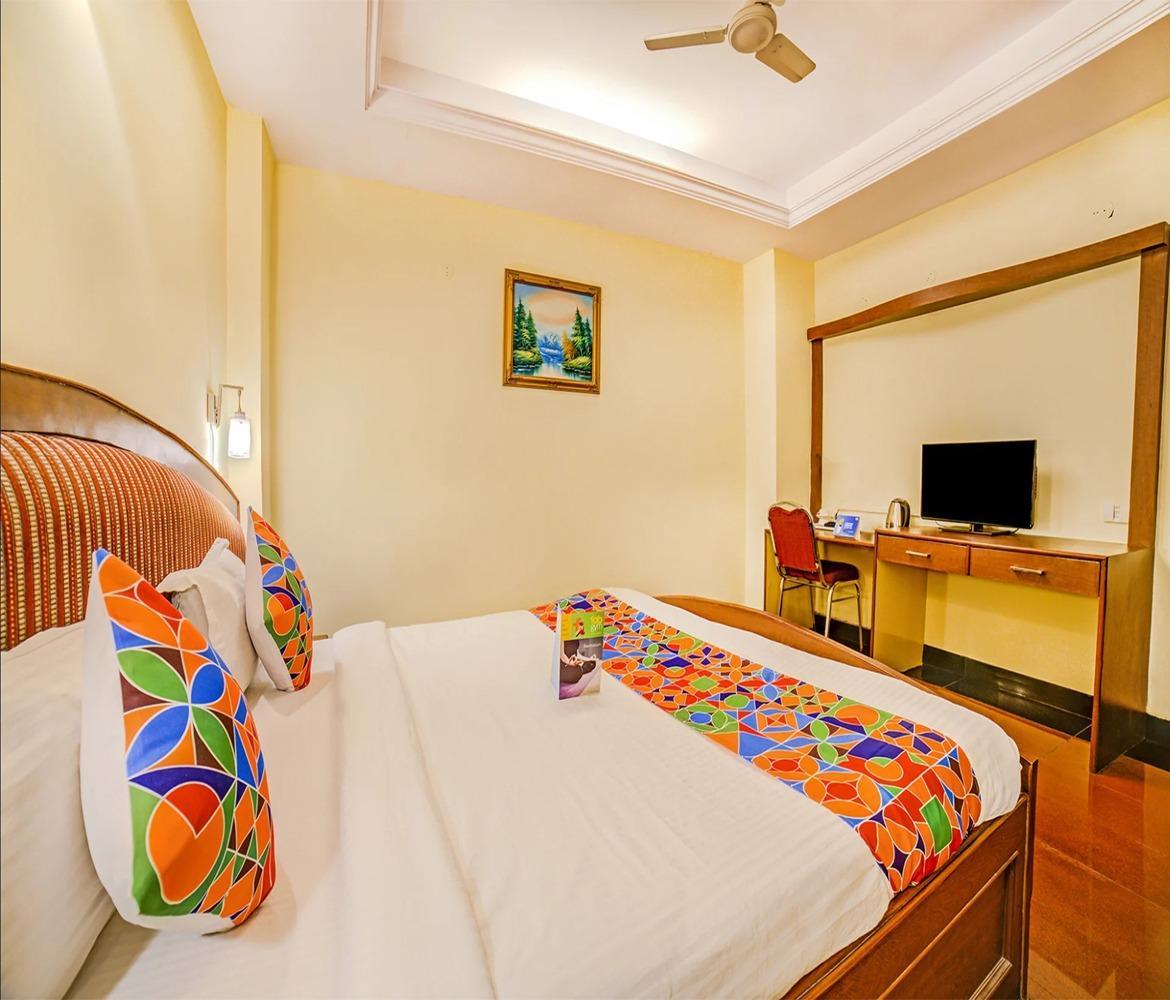 OYO Rooms Hyderabad Secretariat 7/35