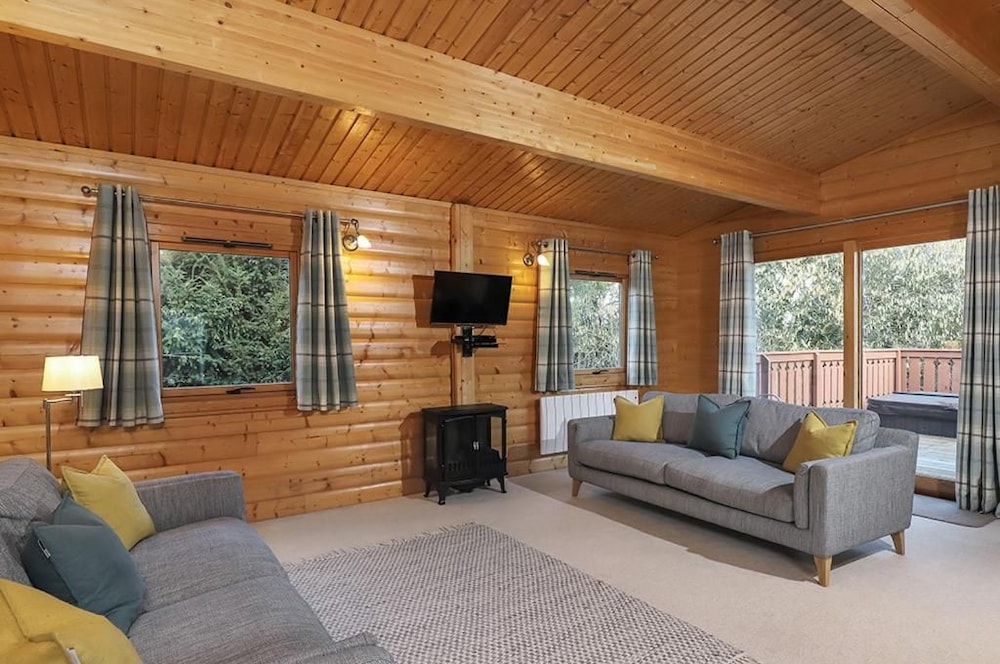 South Winchester Lodges 23/38