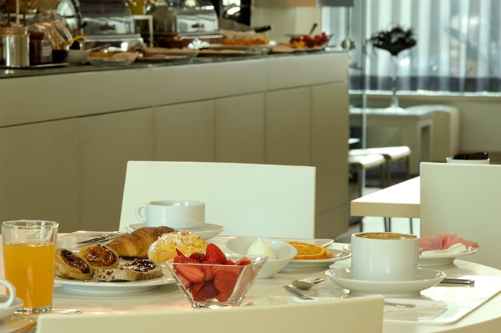 COVA DA IRIA HOTEL 34/45