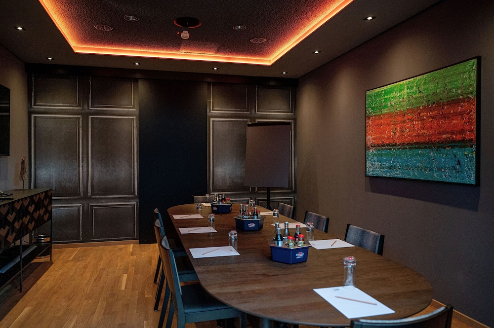 Qube Hotel Bahnstadt 44/49