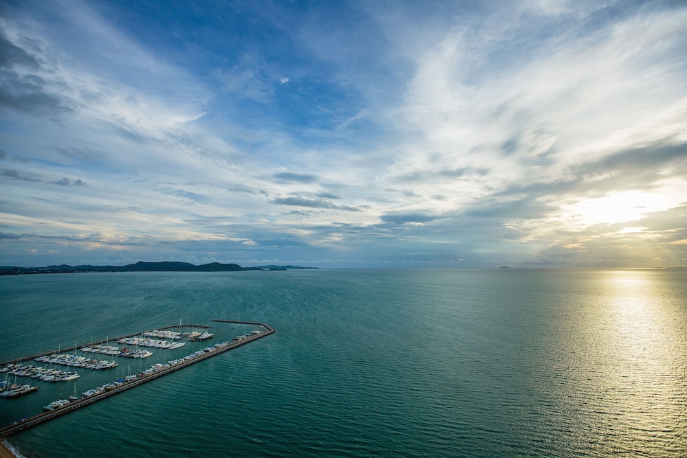 Movenpick Siam Hotel Na Jomtien Pattaya 61/64