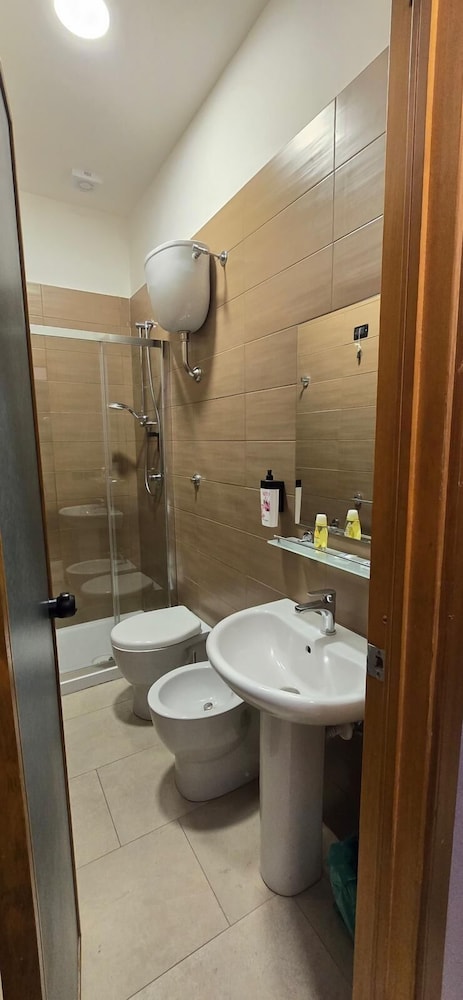 Smart station hotel 15/16