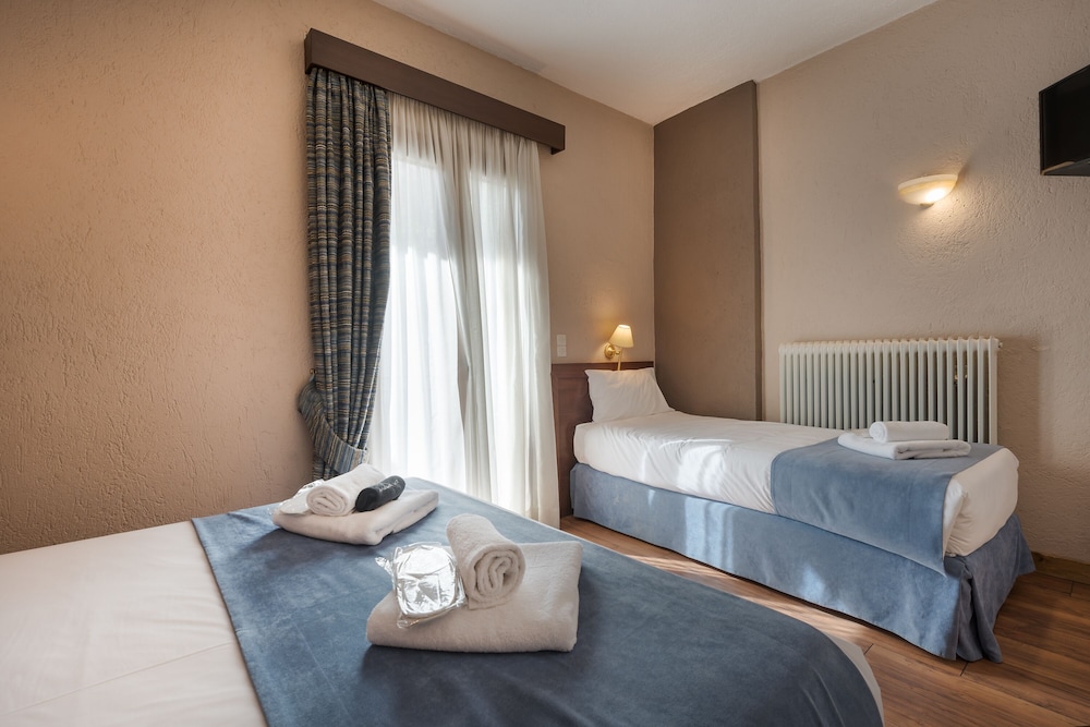 ARAHOVA INN 16/51
