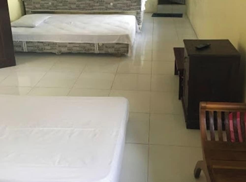 Hotel Kayu Manis by ZUZU 48/48