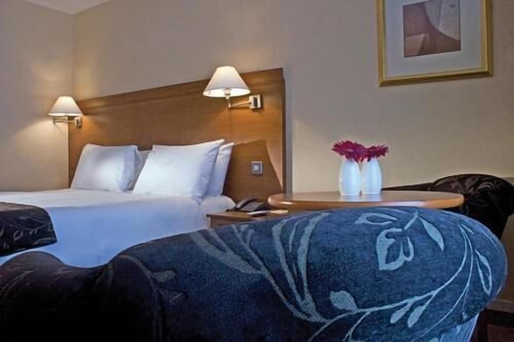 The Hickstead Hotel 7/19