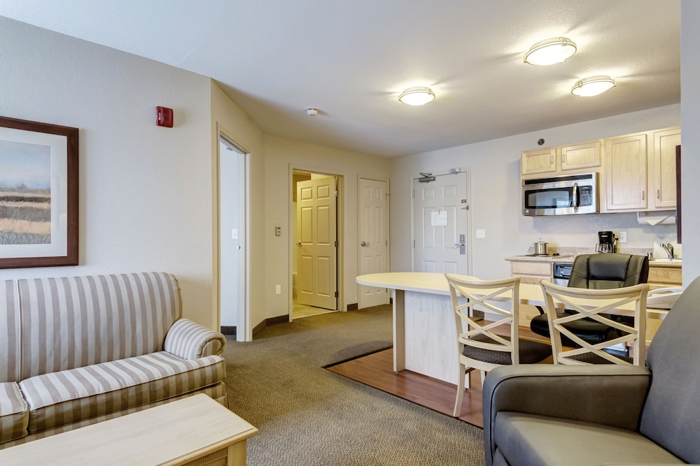 Candlewood Suites Paducah 42/65