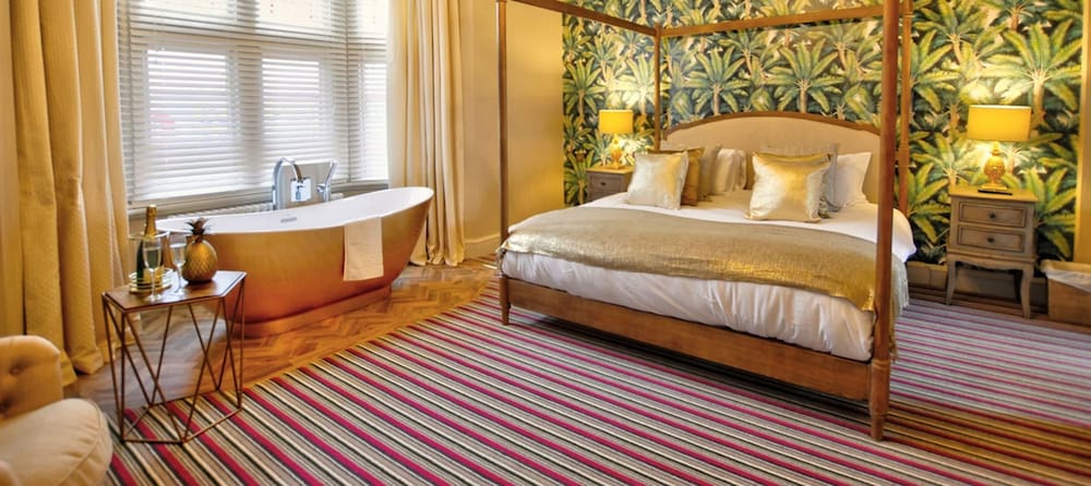 The Royal Hotel Crewe, A BRILLIANT Collection, Powered by OYO 20/47