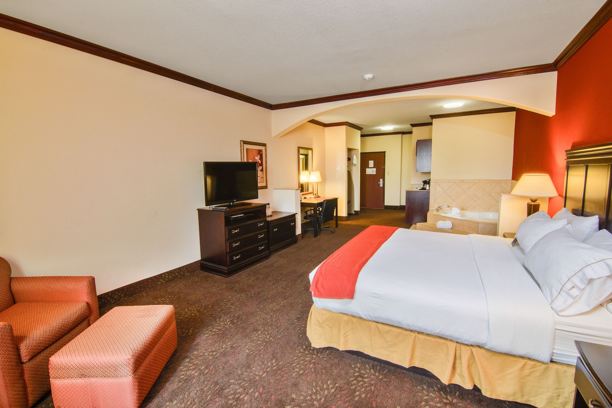 Standard, King Bed, Jetted Tub