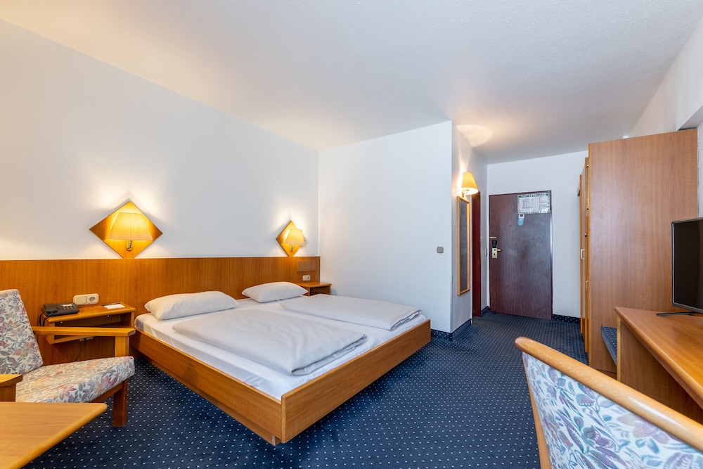Trip Inn Frankfurt Airport Russelsheim 8/22
