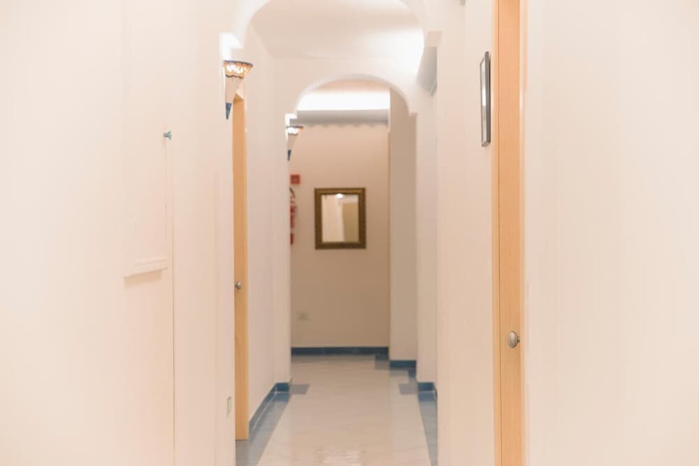 Hotel De Rosa 27/32