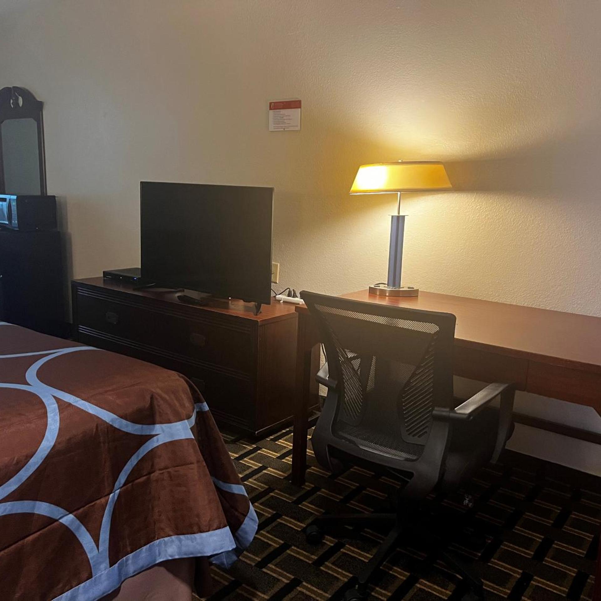 Hotel Baytown/I-10 43/56