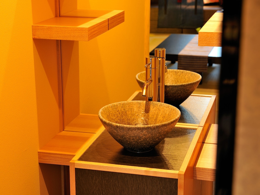 Gion Shinmonso 38/52