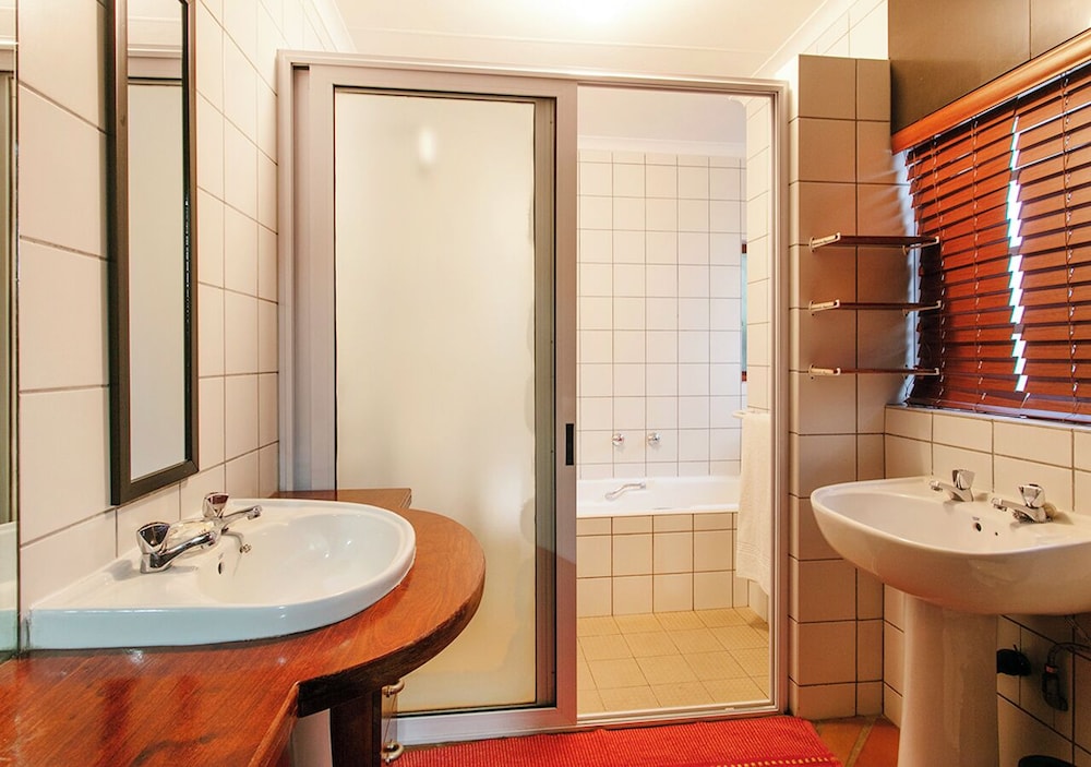 Bed And Breakfast In Waterkloof 49/50