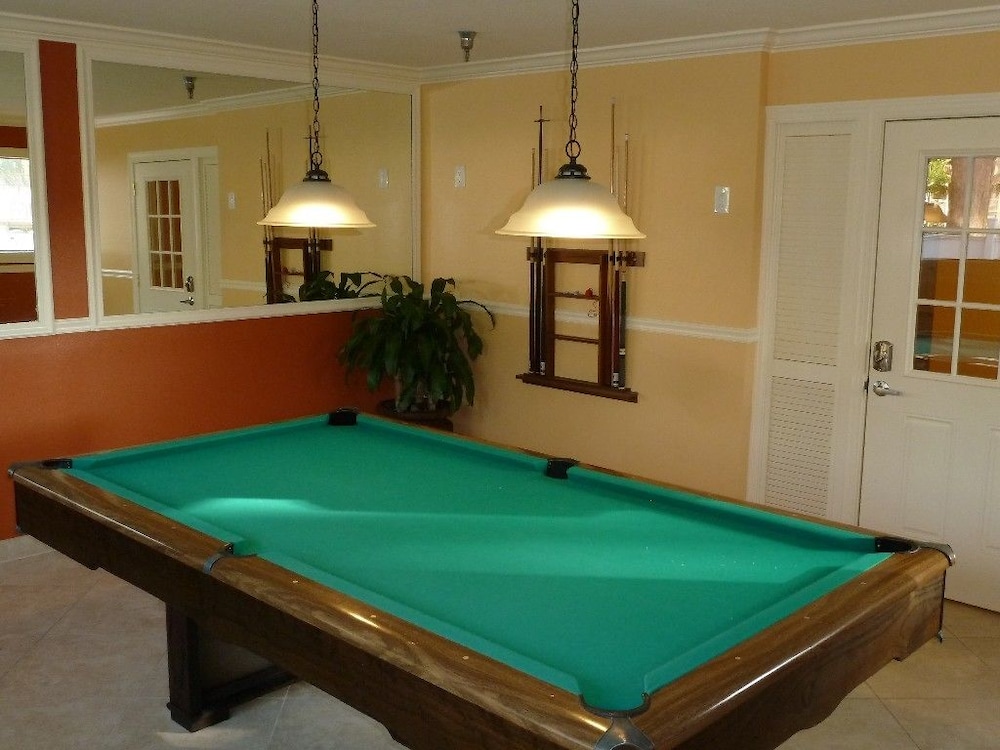 Shorewalk Vacation Villas 16/45