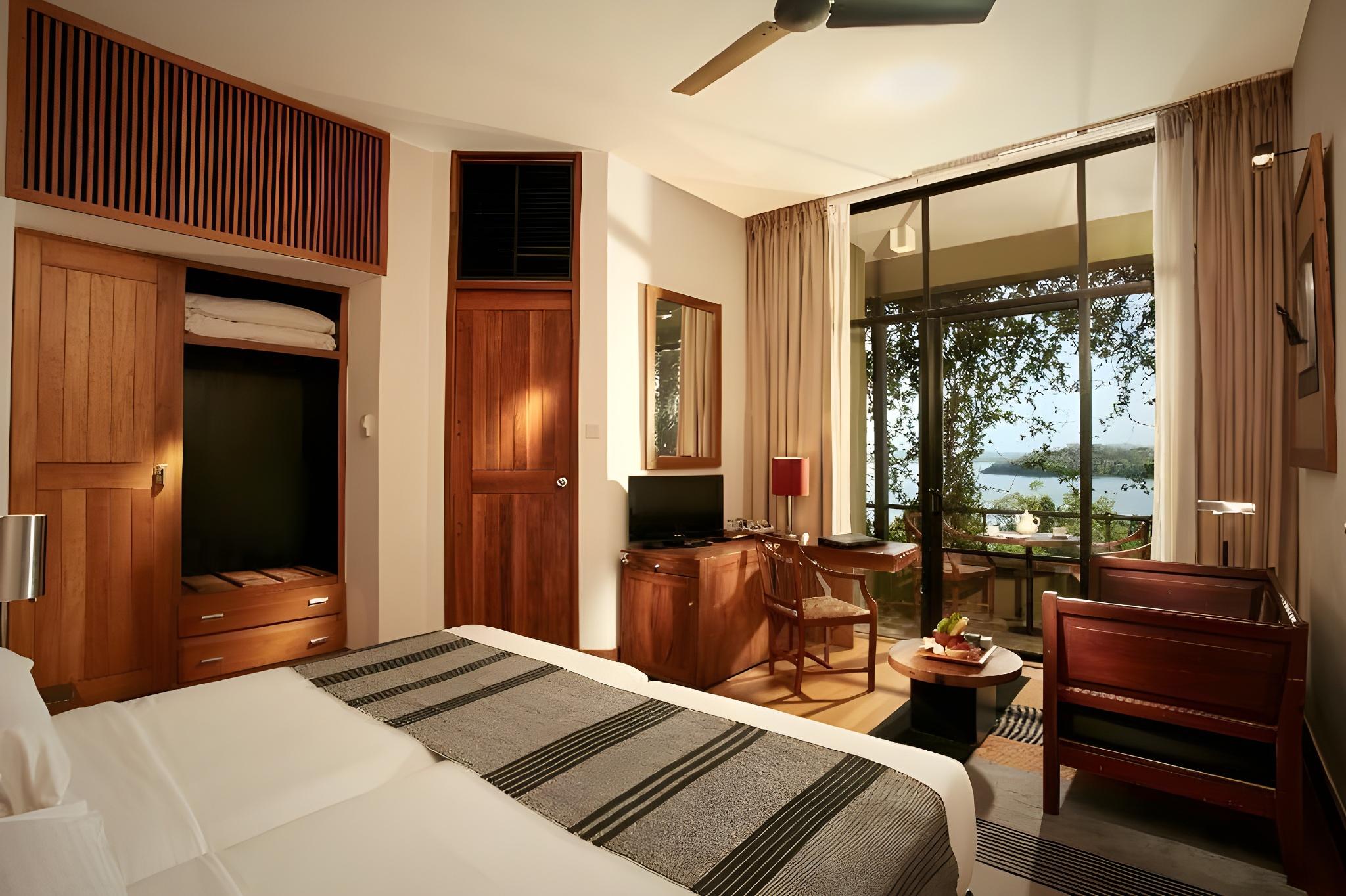 PANORAMIC ROOM