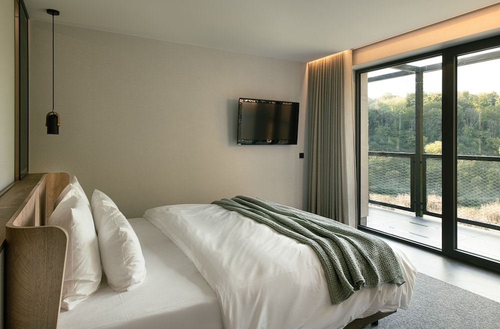 غرفة غراند بسرير كينج، Hotel Vierjahreszeiten Iserlohn 2/7