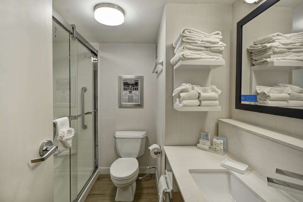 Hampton Inn Auburn 14/40