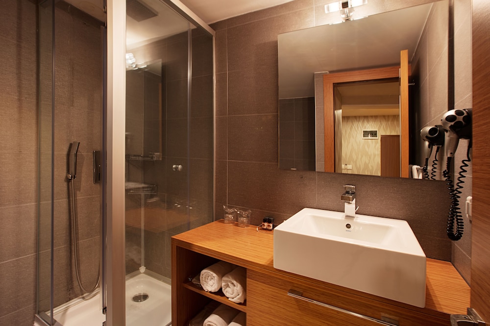 Gallery Residence And Boutique Hotel 71/72
