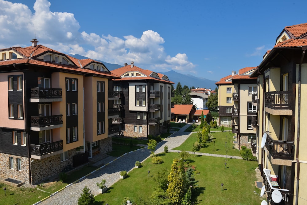 Bojur & Bojurland Apartment Complex 48/50