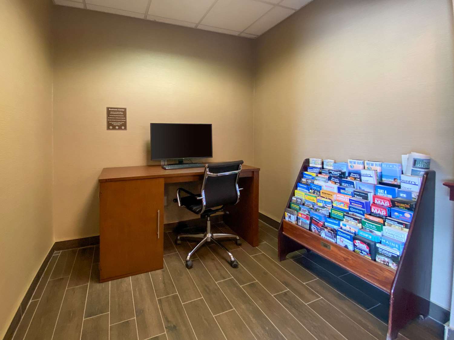 Comfort Inn East Windsor - Springfield 10/13