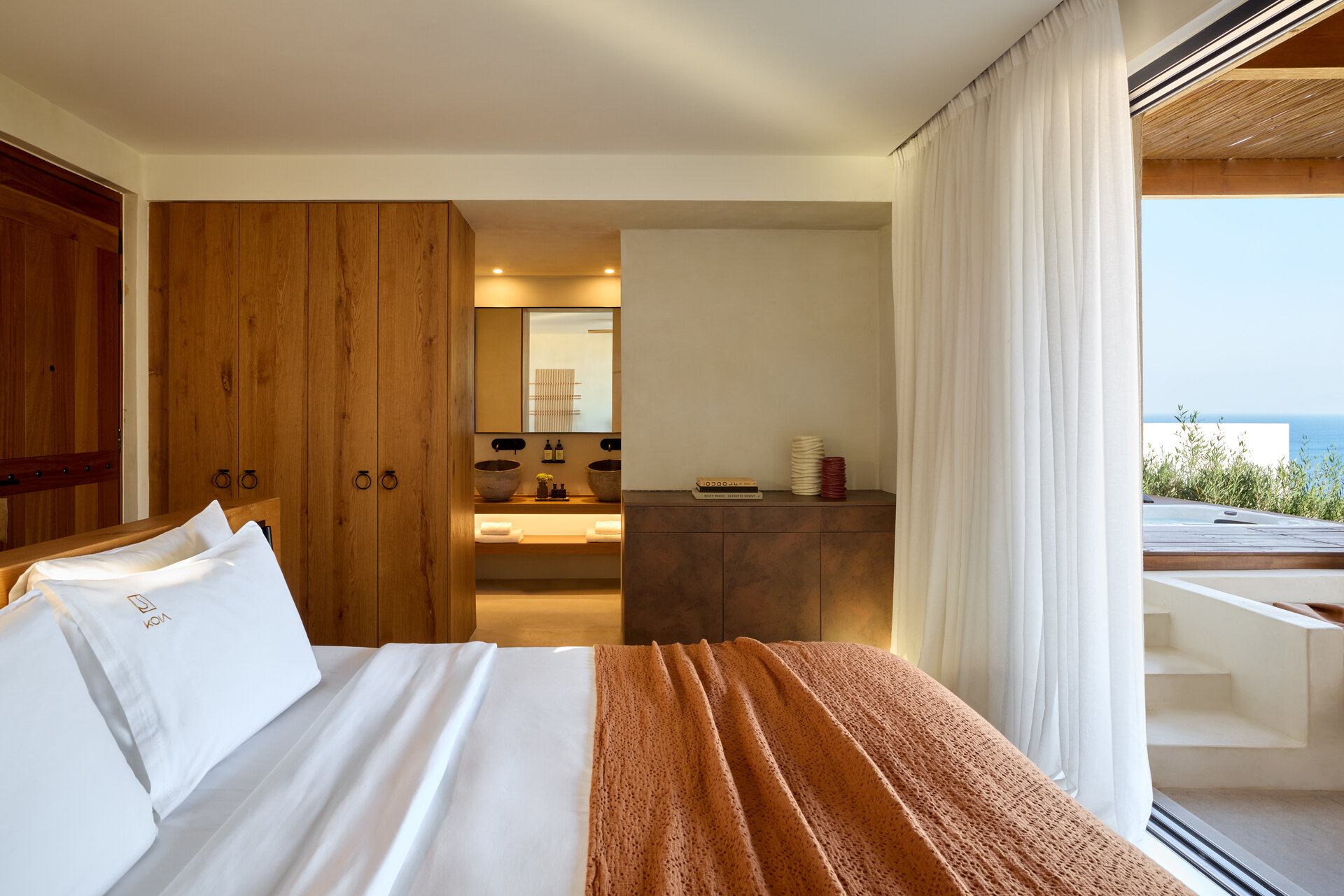 Junior Suite, Partial Sea or Partial Sea View, Hot Tub