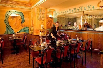 The Harcourt Hotel 35/49