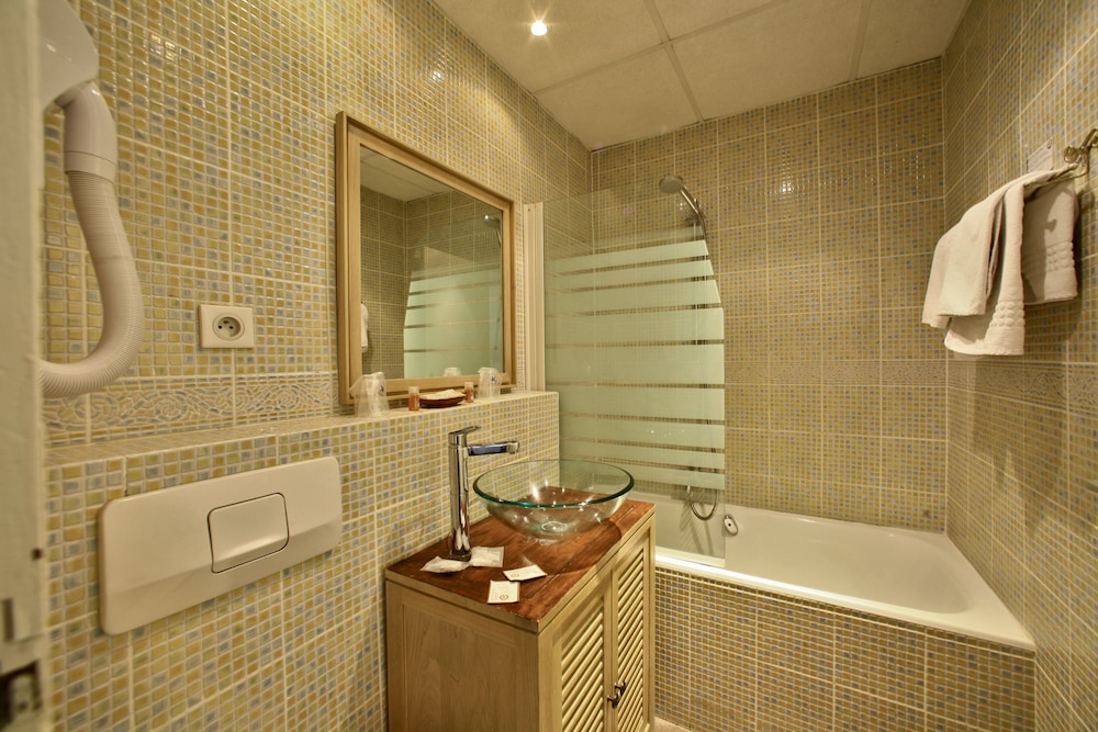 Hotel the Originals de Bordeaux Bergerac 40/68