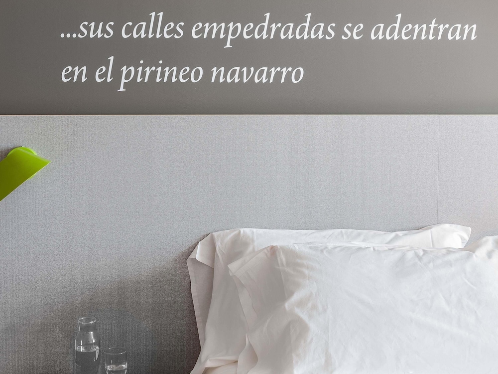 Ibis Styles Pamplona Noain 19/36