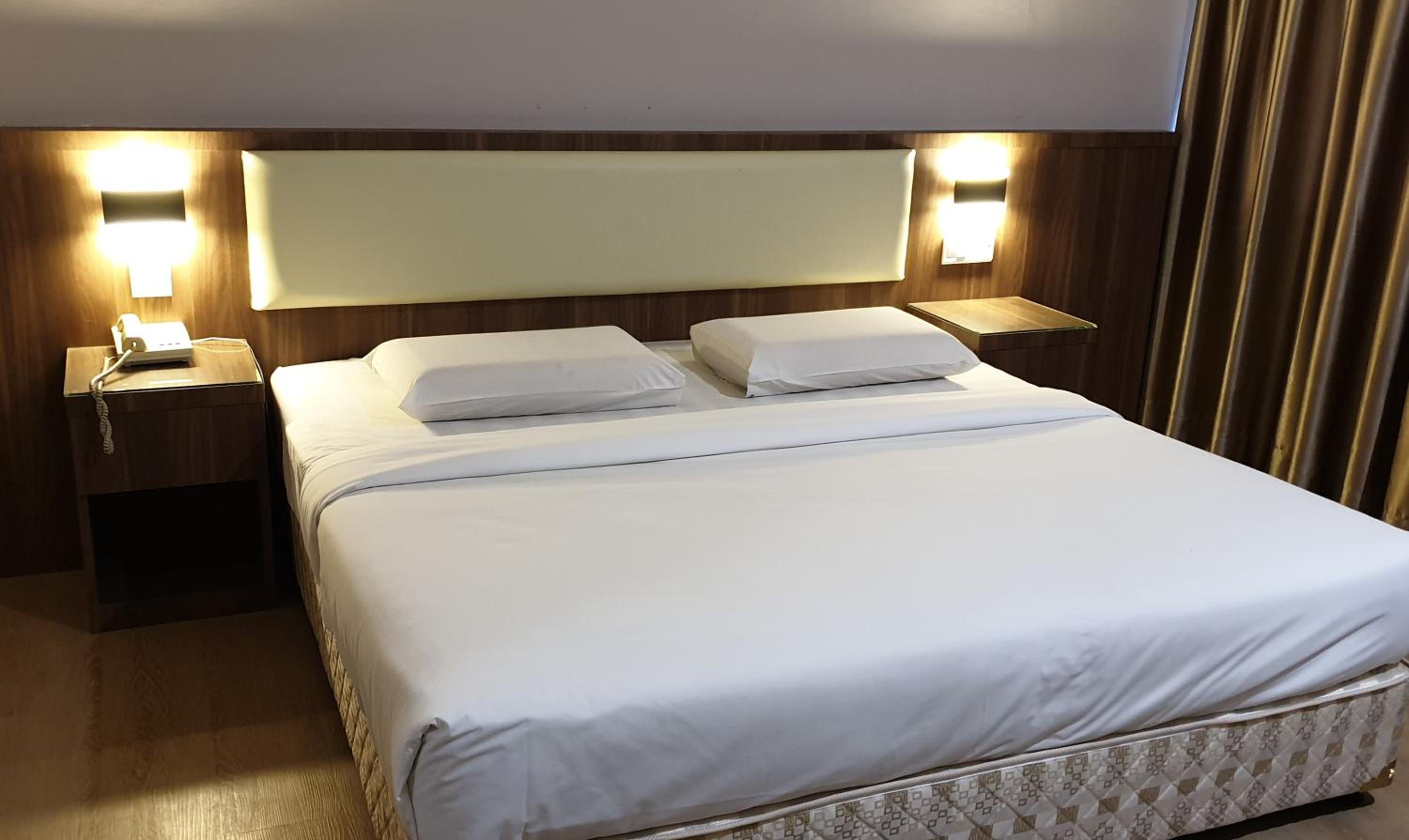 Hotel Samila 15/50
