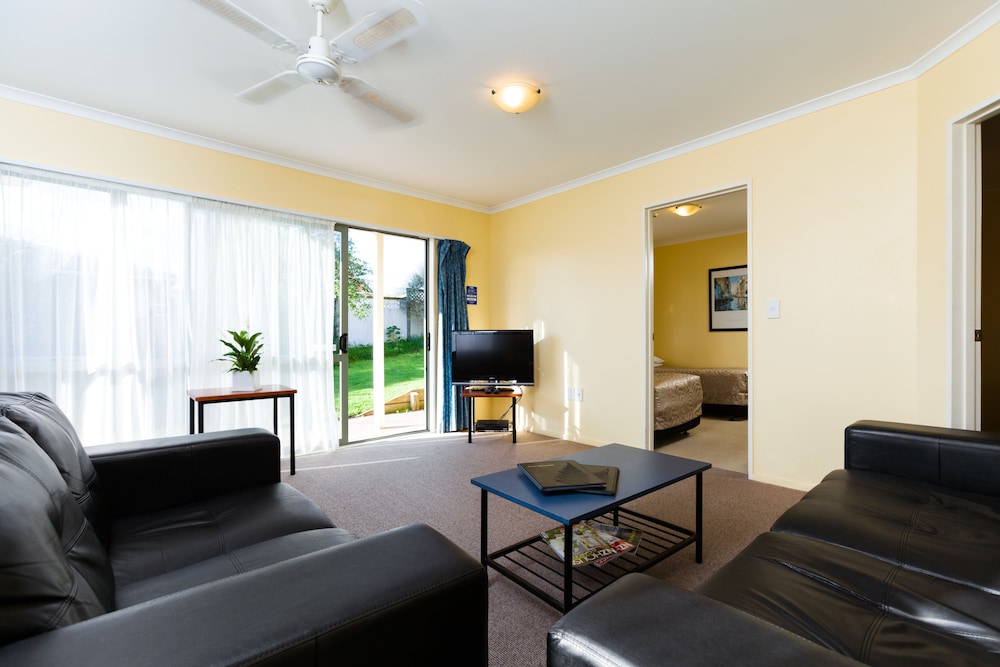 Elliotts Kapiti Coast Motor Lodge 14/26