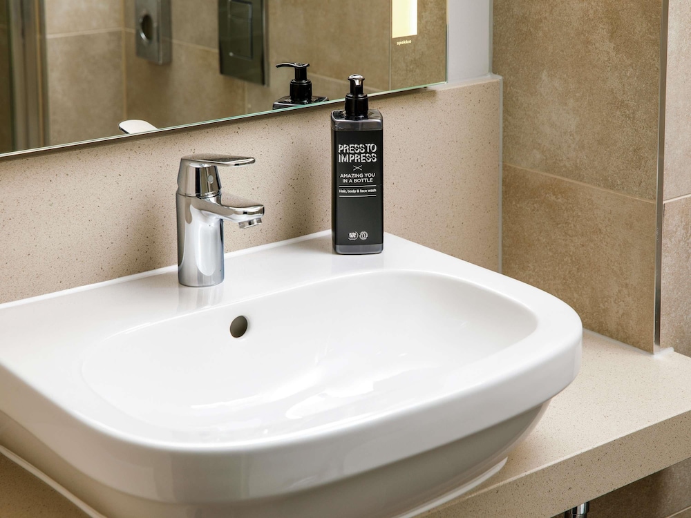 ibis Styles Glasgow Central 50/50