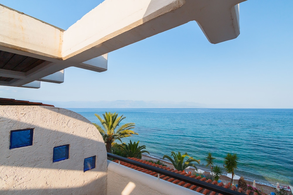 Grekis Hotel Apartments 29/33