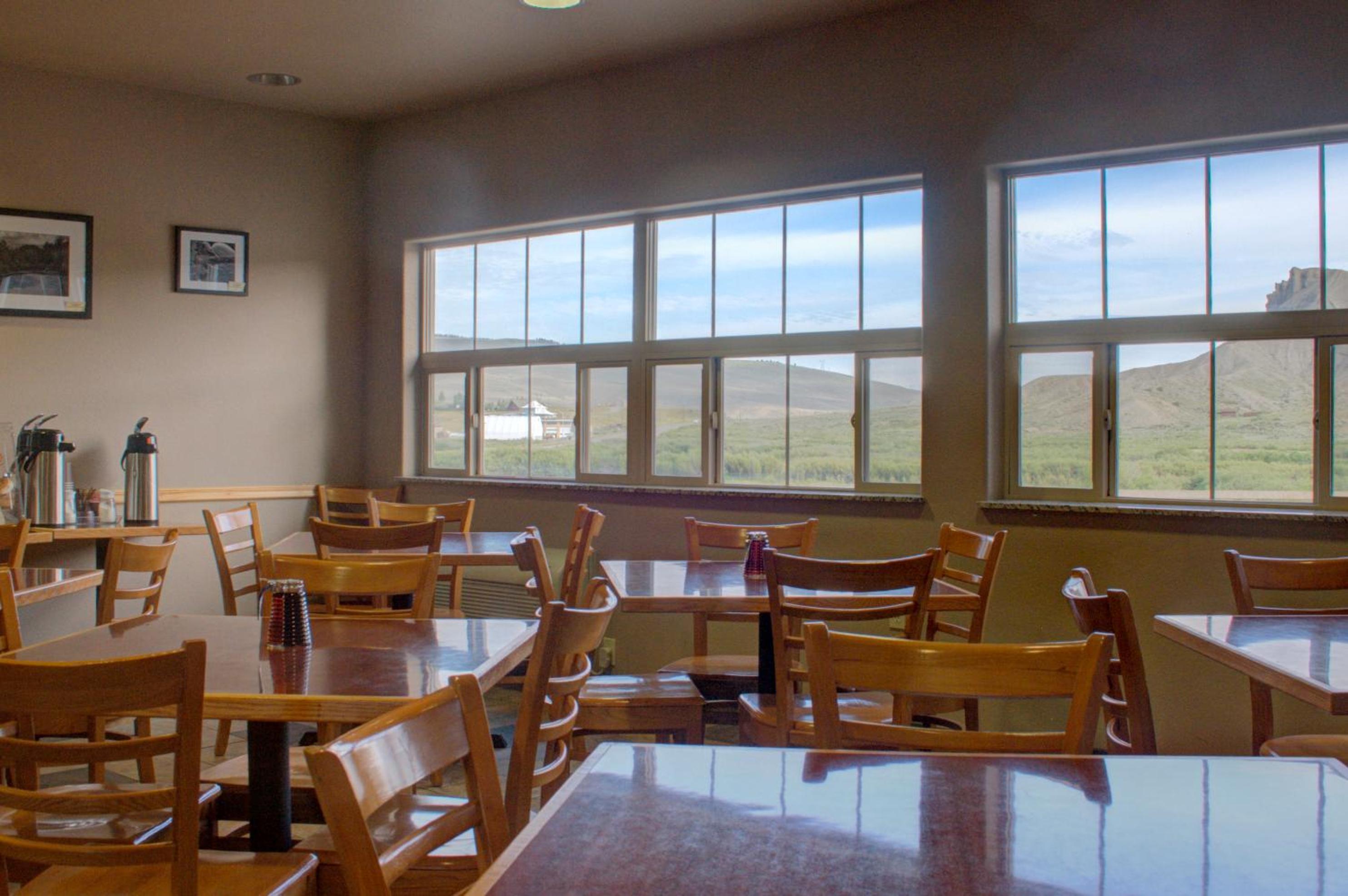 Allington Inn and Suites of Kremmling 20/28