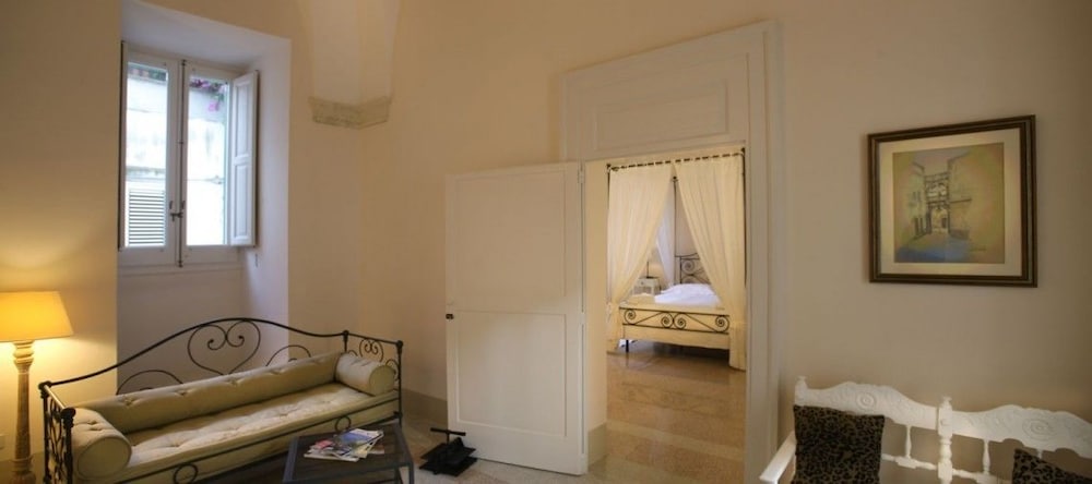 Palazzo Guglielmo Albergo Diffuso 44/79