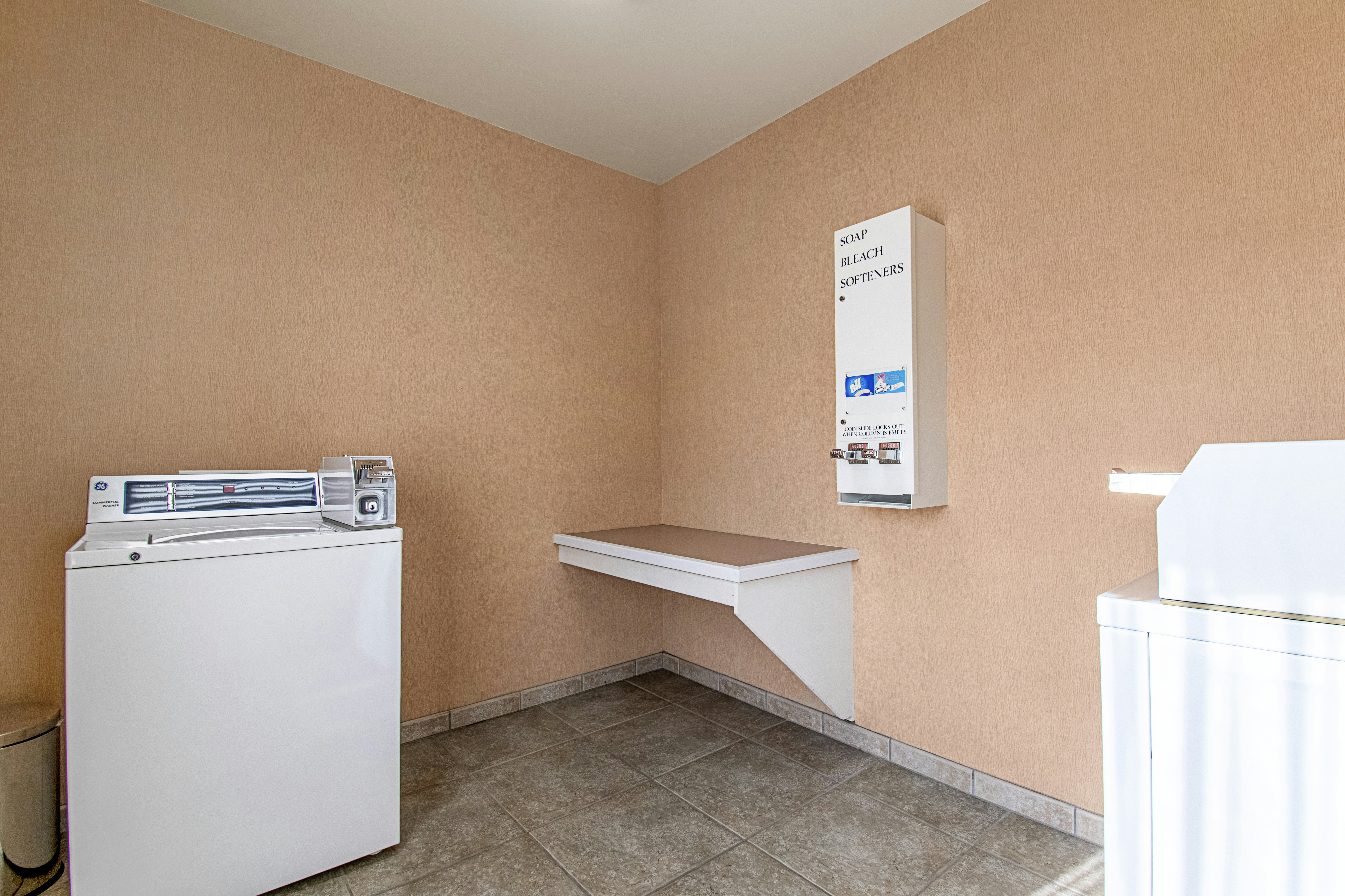 Hampton Inn Pine Grove 29/58