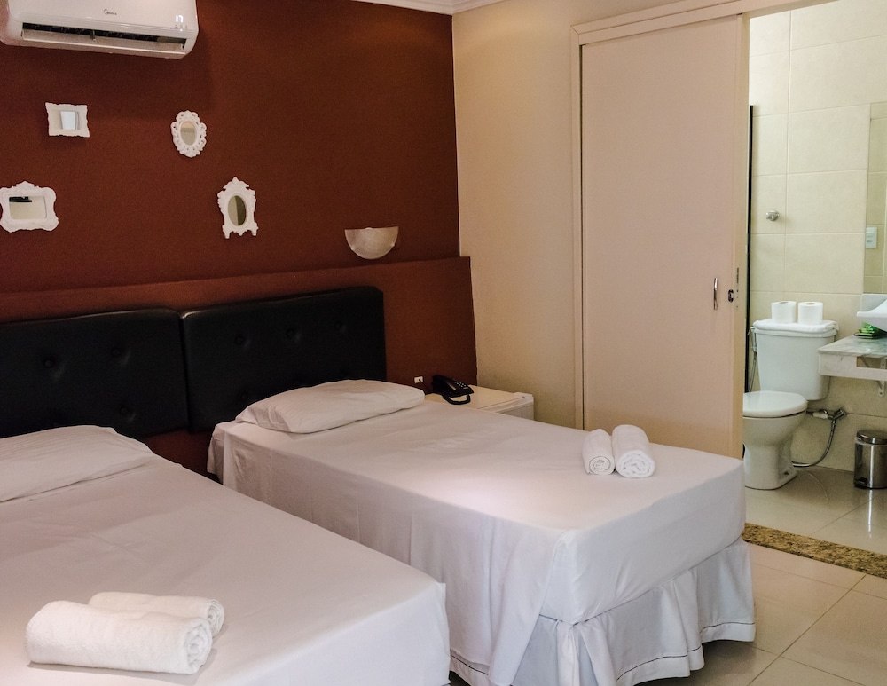 Lemes Hotel 13/50