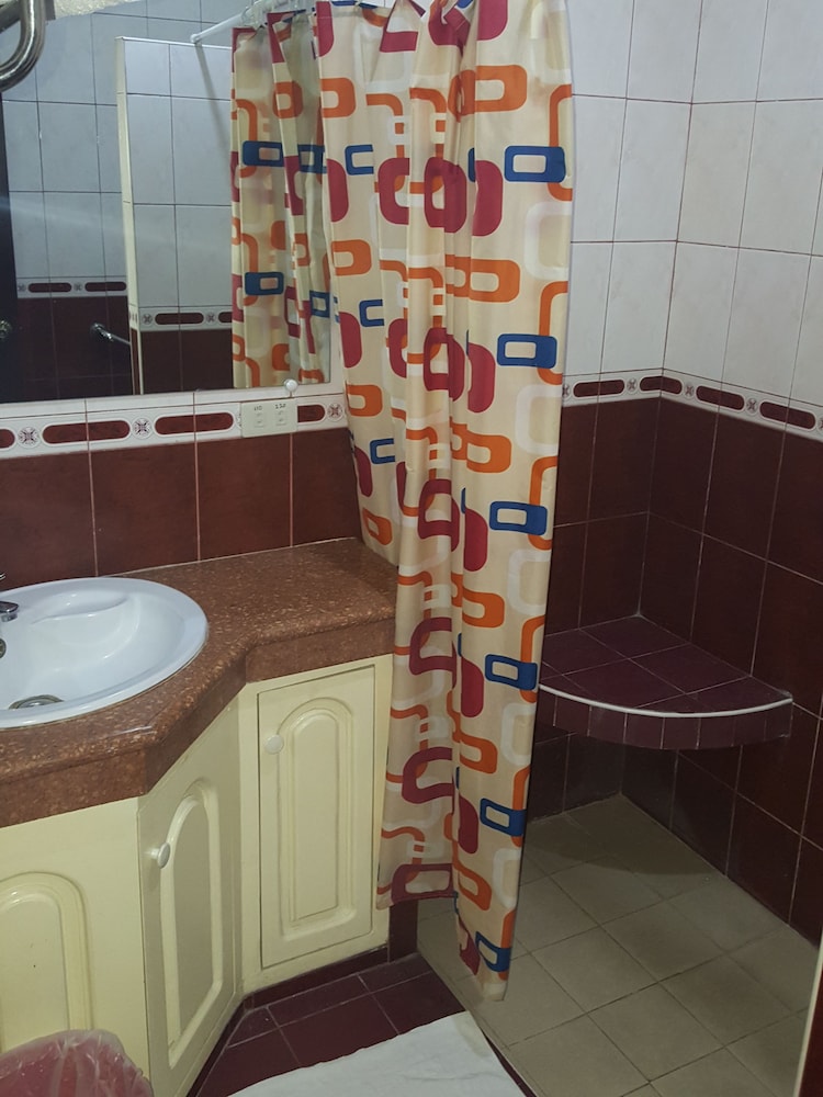 Kokomo's Suites Hotel 27/39