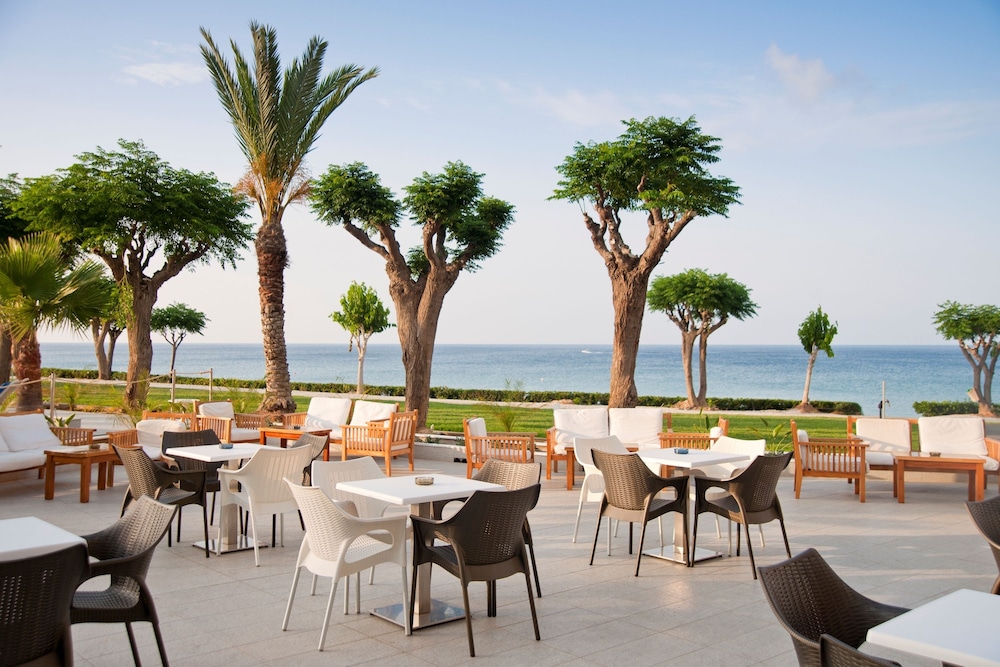 Pernera Beach Hotel 60/72