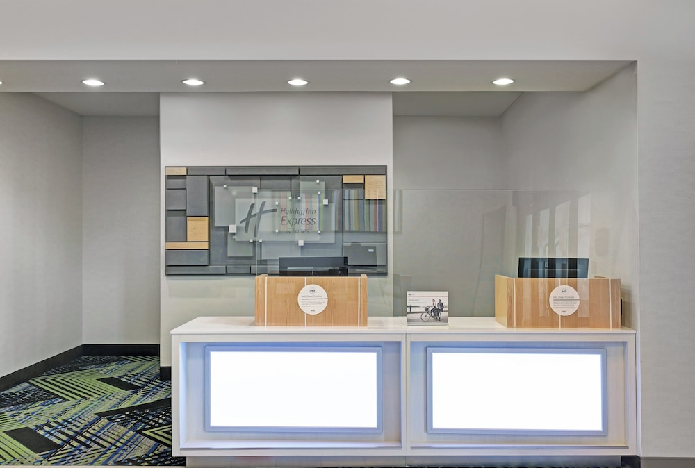 Holiday Inn Express Hotel And Suites Newport 14/76