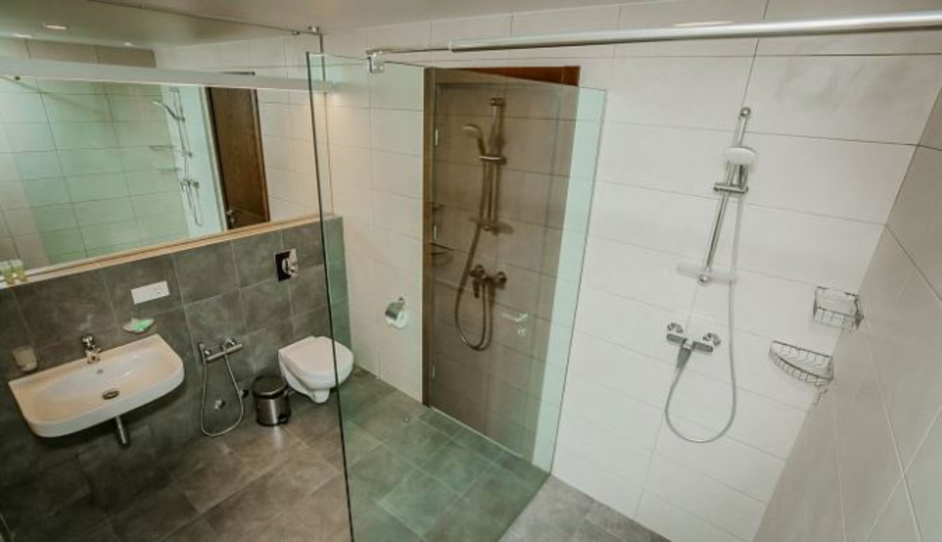 غرفة قياسية بسرير مزدوج، Kutaisi Inn 4/5