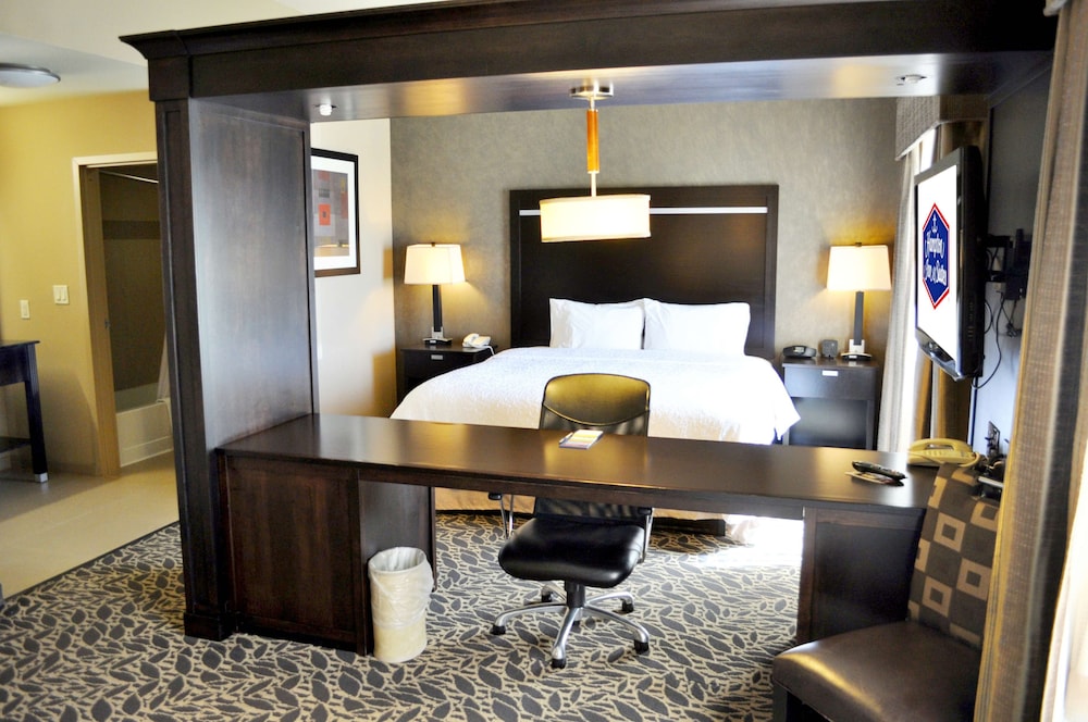 Hampton Inn & Suites Bay City, TX 36/39
