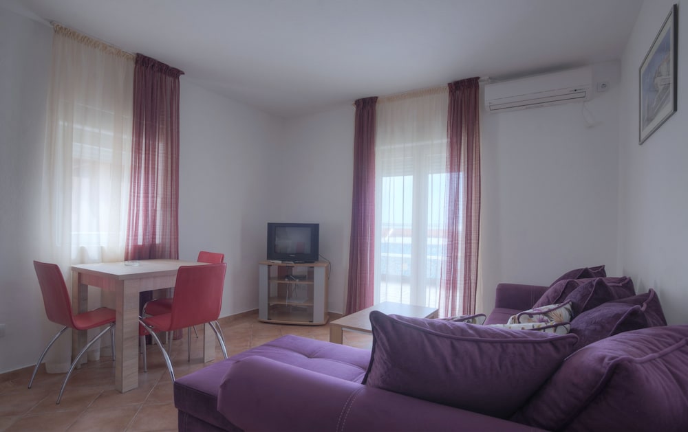 Apartments Djurasevic 30/50