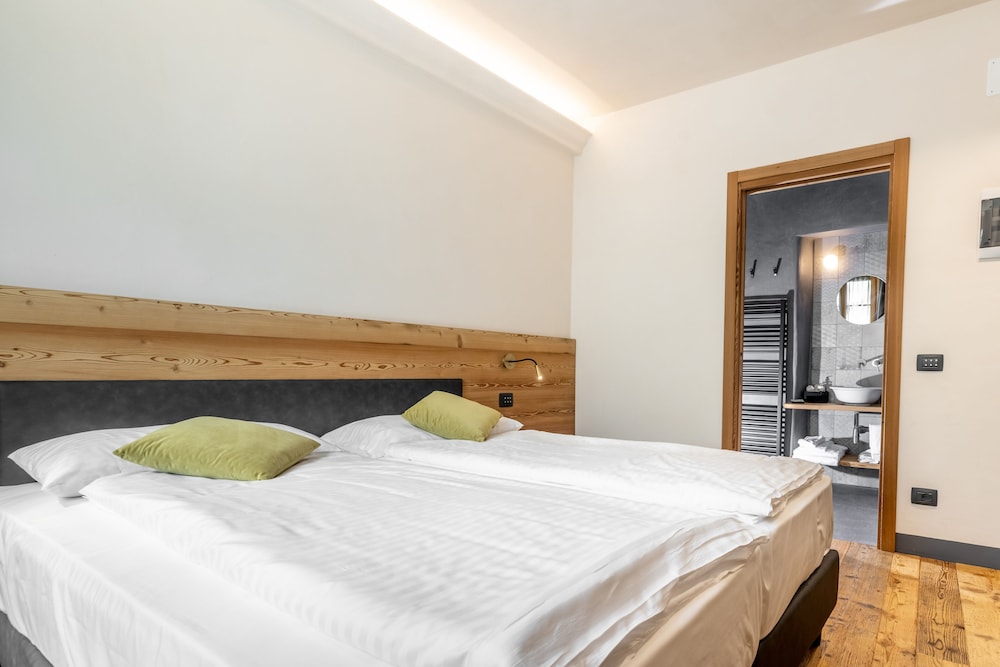 Curt di Clement Eco Mobility Hotel 12/50